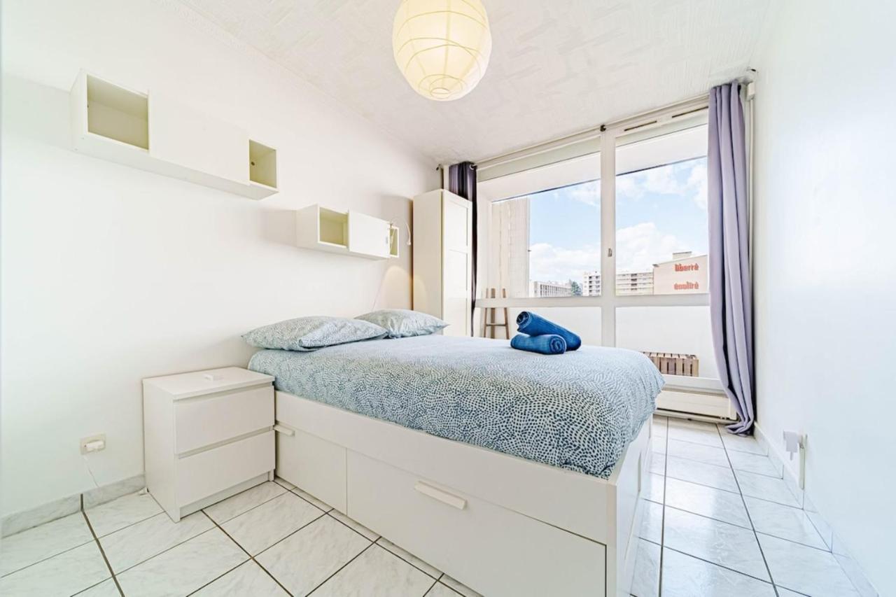 Atypical Apartment With Balcony & Interior Stairs Villeurbanne Exteriör bild